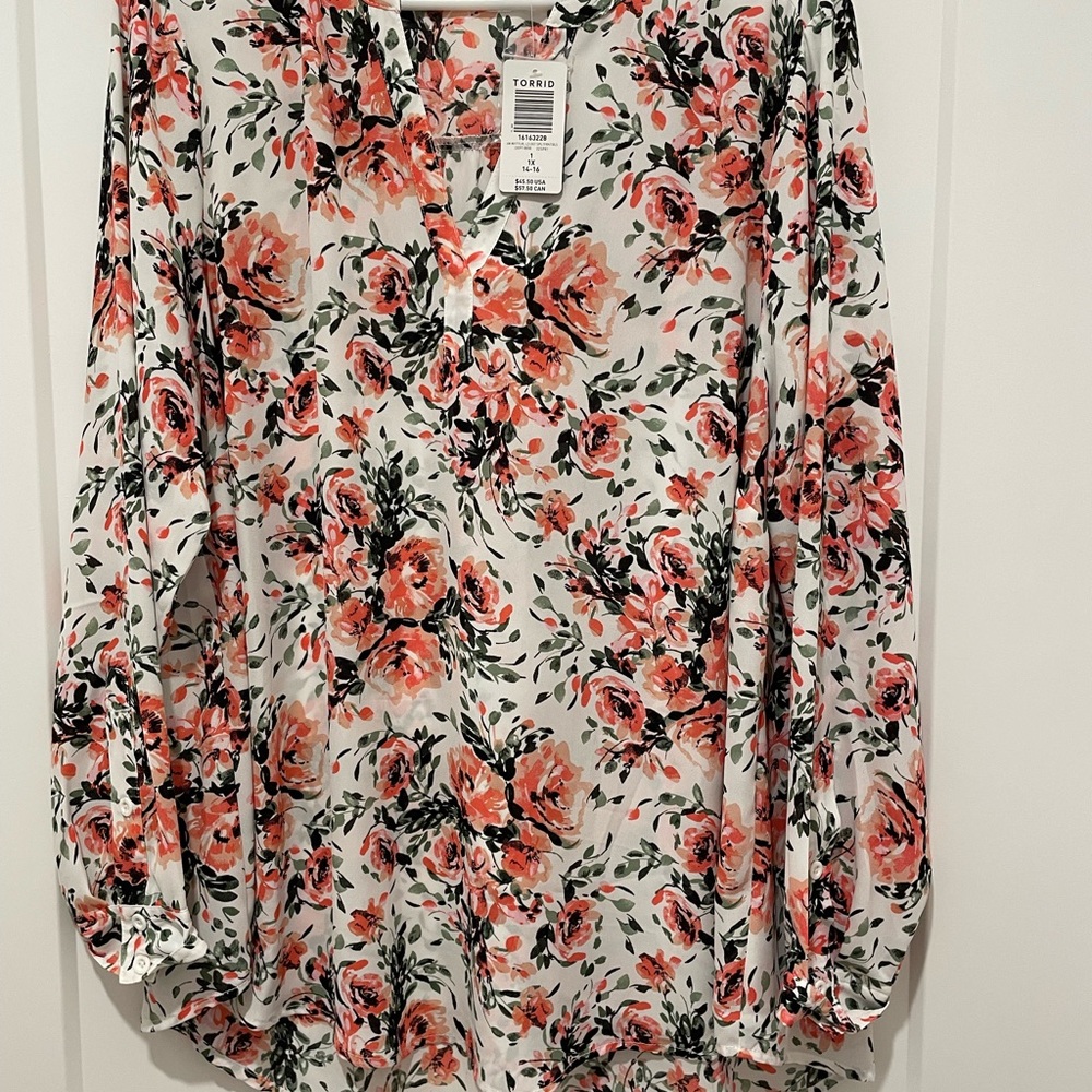 Torrid Women's Floral Blouse - White and Pink